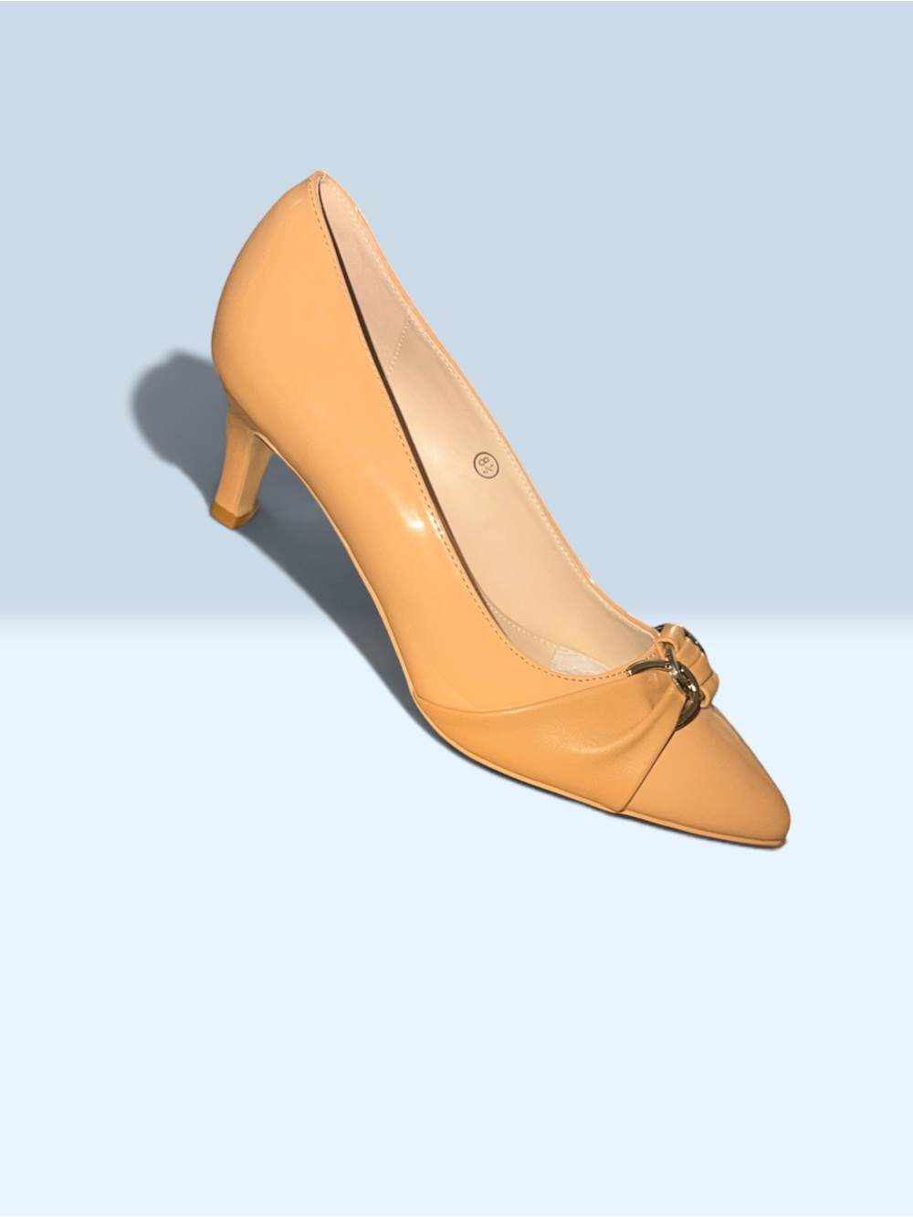Women's Pointed Toe Mid-Heel Pump in Peach